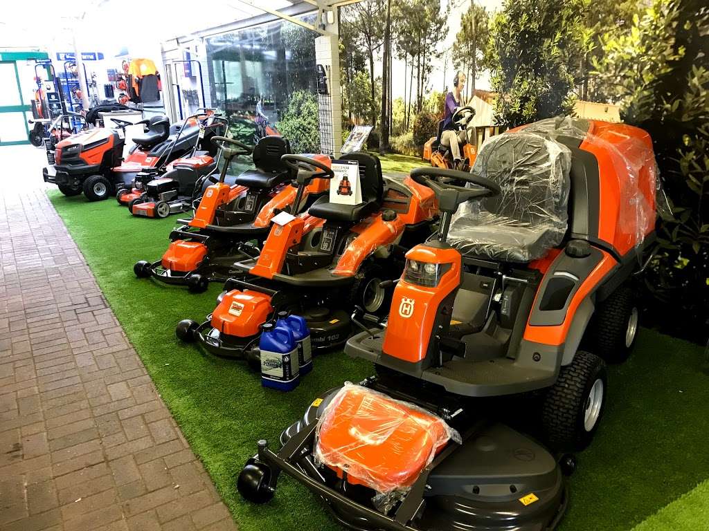 Sevenoaks Mowers Ltd & Robotic Mower Centre | Sevenoaks Garden Centre Unit B, 2 Main Road,Sundridge, Sundridge, Sevenoaks TN14 6ED, UK | Phone: 01732 740271