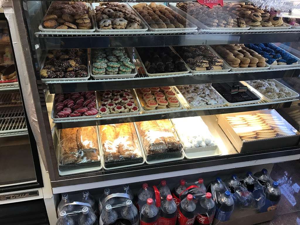 Leos Bakery & Deli | 514 Grand Ave, North Bergen, NJ 07047, USA | Phone: (201) 348-8433