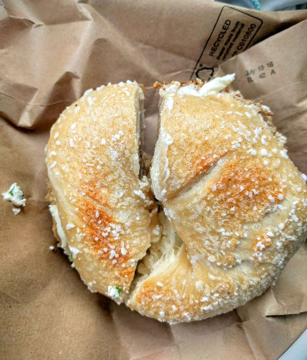 Kettlemans Bagels | 456 Elizabeth Ave, Somerset, NJ 08873, USA | Phone: (732) 868-0008