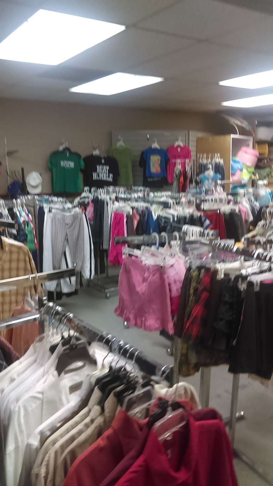 FamilyTime Thrift Shop | 23874 TX-494 Loop, Porter, TX 77365, USA | Phone: (281) 354-5590