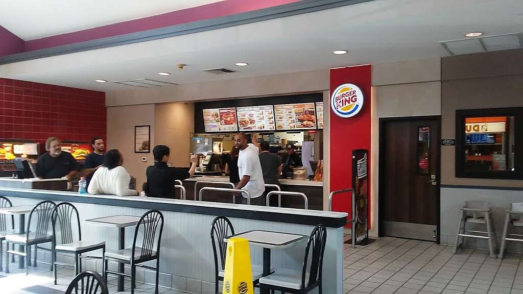 Burger King | Route 24 Southbound, Bridgewater, MA 02324, USA | Phone: (508) 697-9672