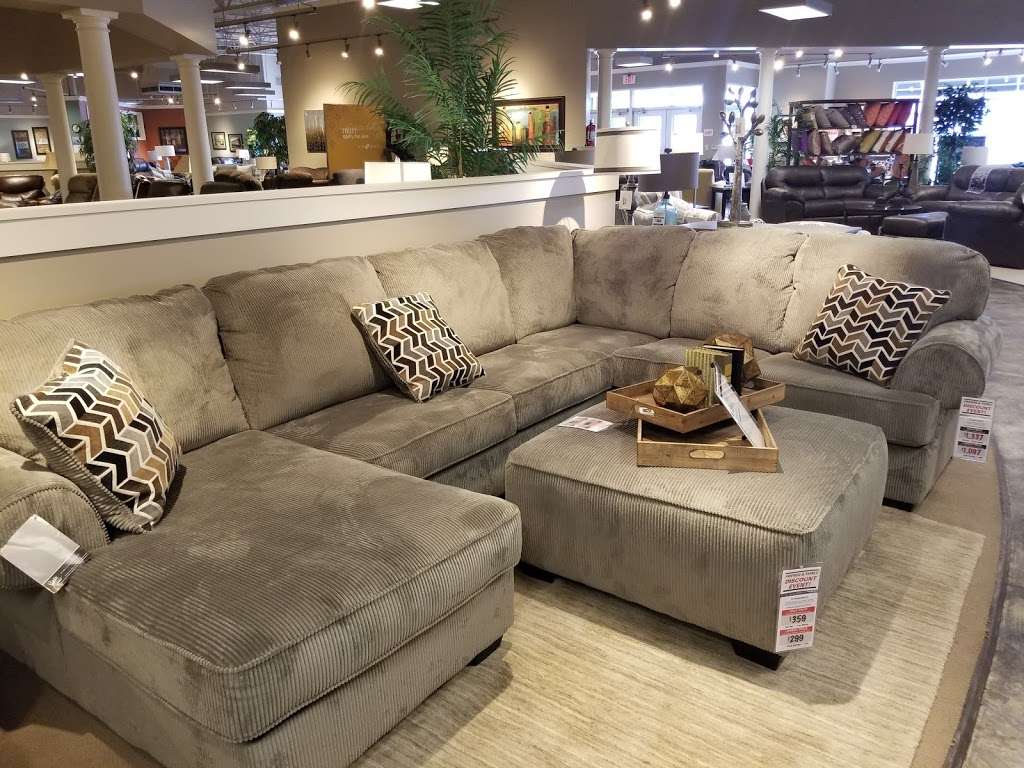 Gill Bros. Furniture | 1406 E 53rd St, Anderson, IN 46013, USA | Phone: (765) 649-5300