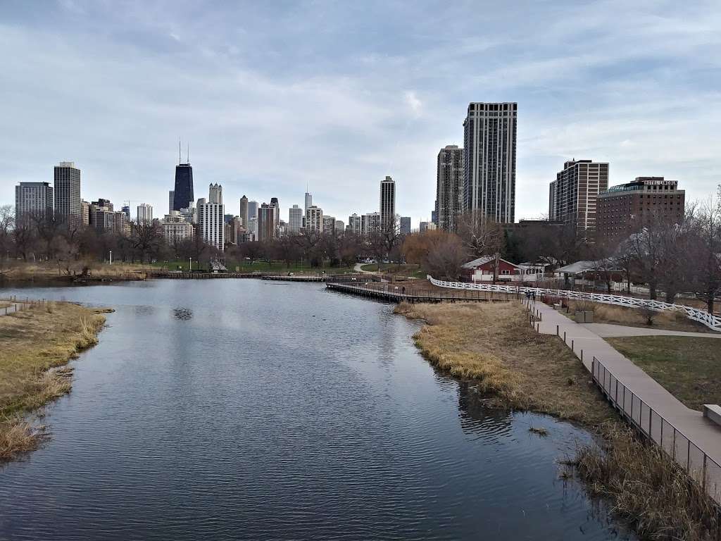 Nature Boardwalk at Lincoln Park Zoo | 2121 N Stockton Dr, Chicago, IL 60614, USA