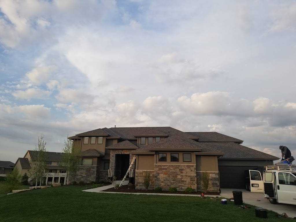 Crawford Seamless Gutter | 2105 King Dr, Papillion, NE 68046, USA | Phone: (402) 598-7922