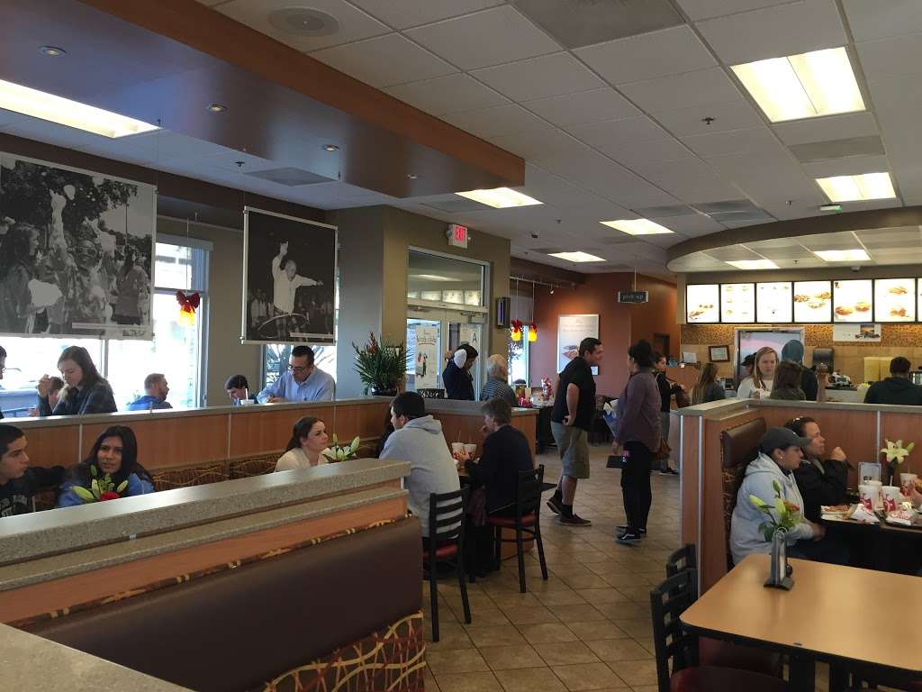 Chick-fil-A | 900 E Alosta Ave, Azusa, CA 91702, USA | Phone: (626) 334-7600