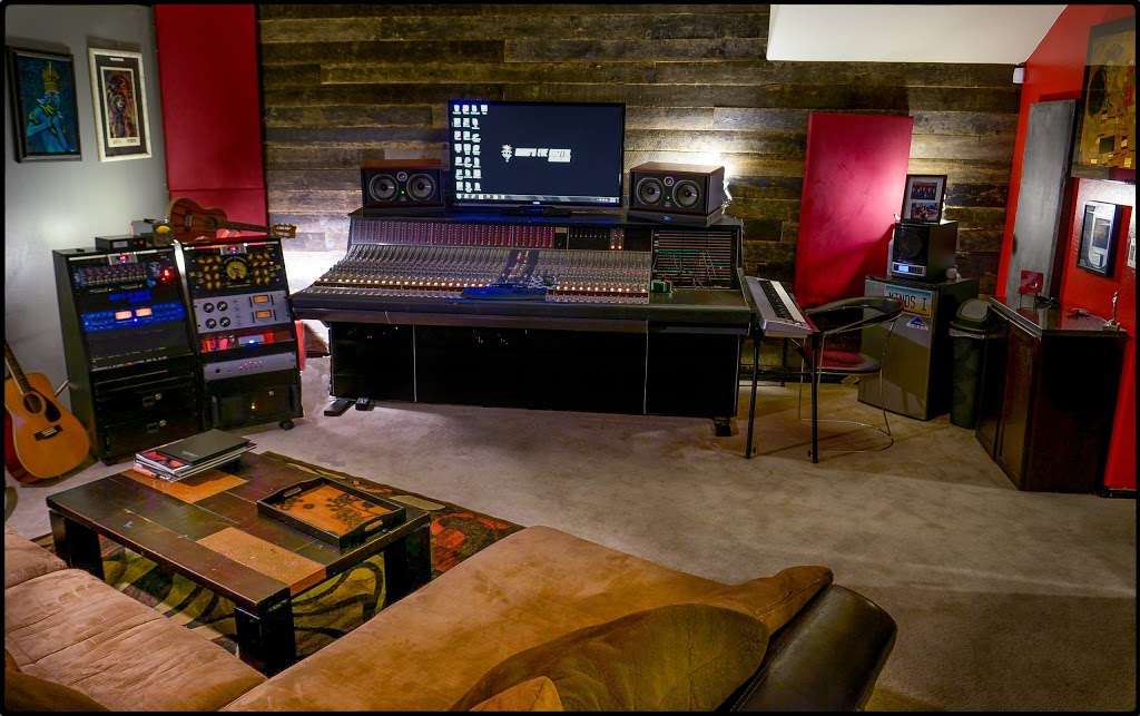 Minds Eye Digital Recording Studio | 8600 W Morten Ave, Glendale, AZ 85305, USA | Phone: (480) 703-4031