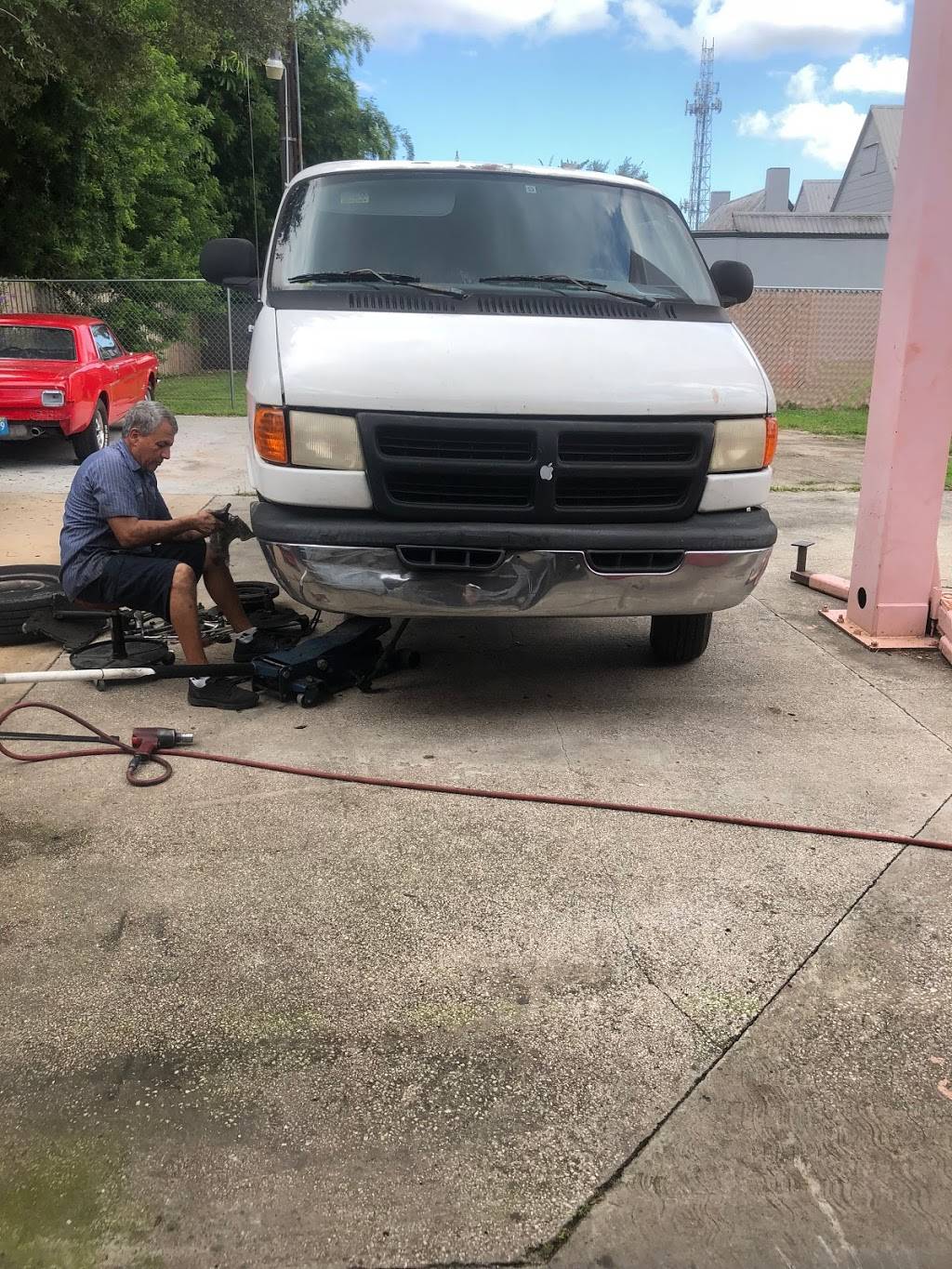 Rubens Auto Repair | 101 W South Ave, Tampa, FL 33603, USA | Phone: (813) 238-8646