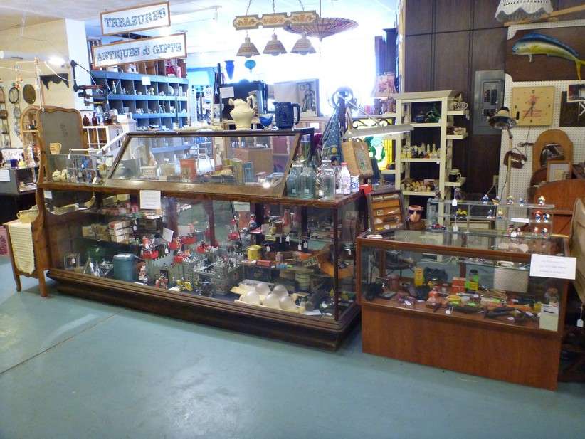 Plains Antiques and Home Furnishings | 29 E Carey St, Wilkes-Barre, PA 18705, USA | Phone: (570) 270-3107