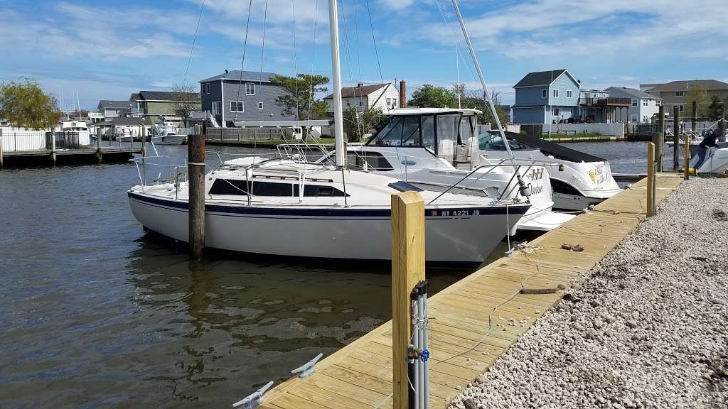 Bergen Point Yacht Basin Inc | 601 Bergen Ave, West Babylon, NY 11704, USA | Phone: (631) 669-3990