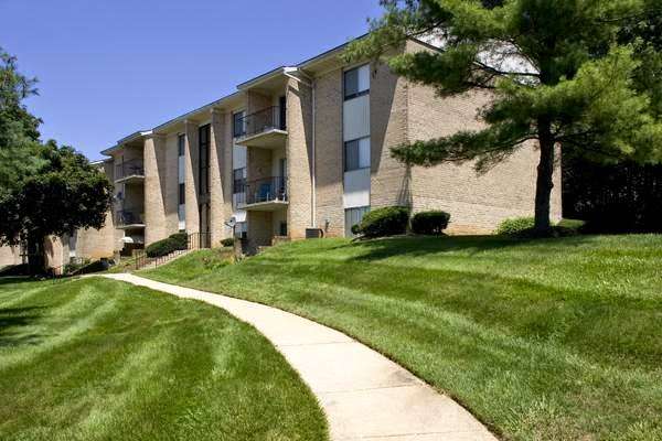 Doncaster Village Apartments | 1 Dalmeny Ct, Parkville, MD 21234, USA | Phone: (410) 661-3200