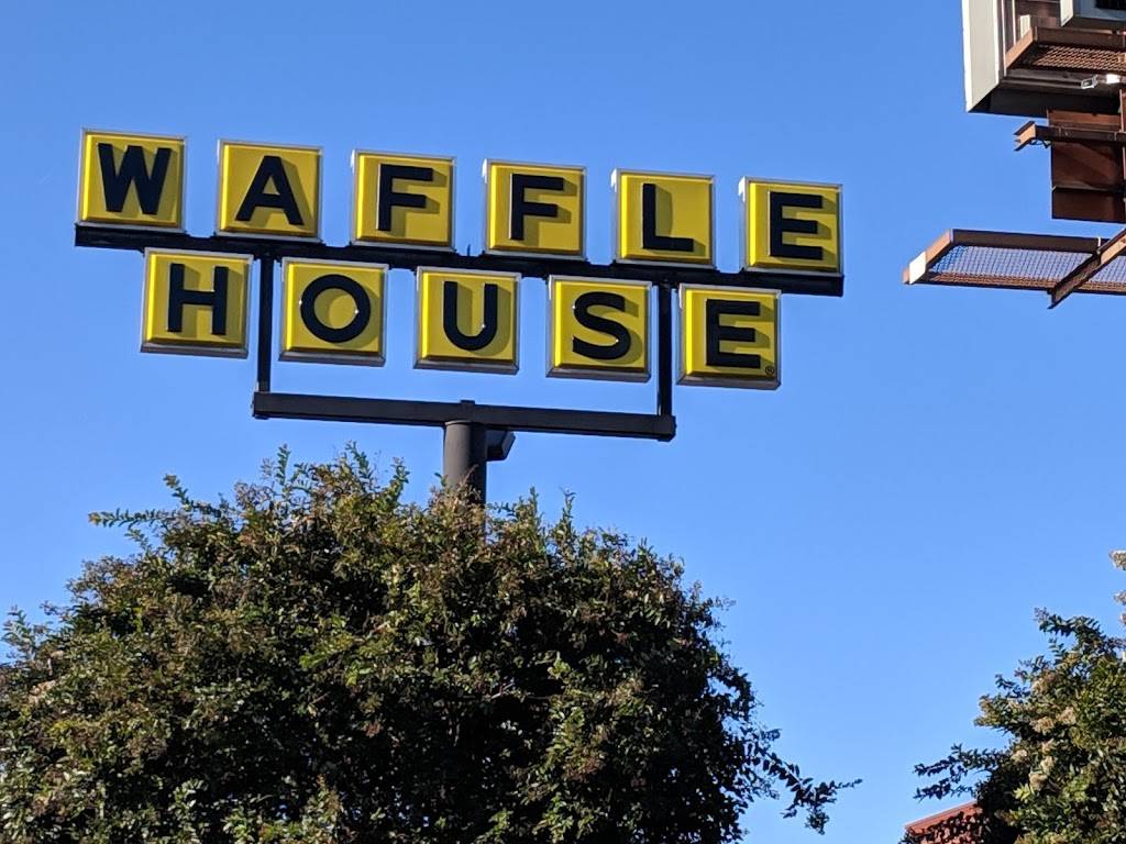 Waffle House | 3204 W Gate City Blvd, Greensboro, NC 27407, USA | Phone: (336) 294-3556