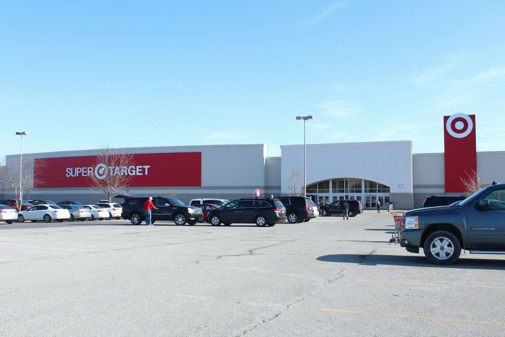 Target | 1201 W 136th St, Kansas City, MO 64145, USA | Phone: (816) 412-0108