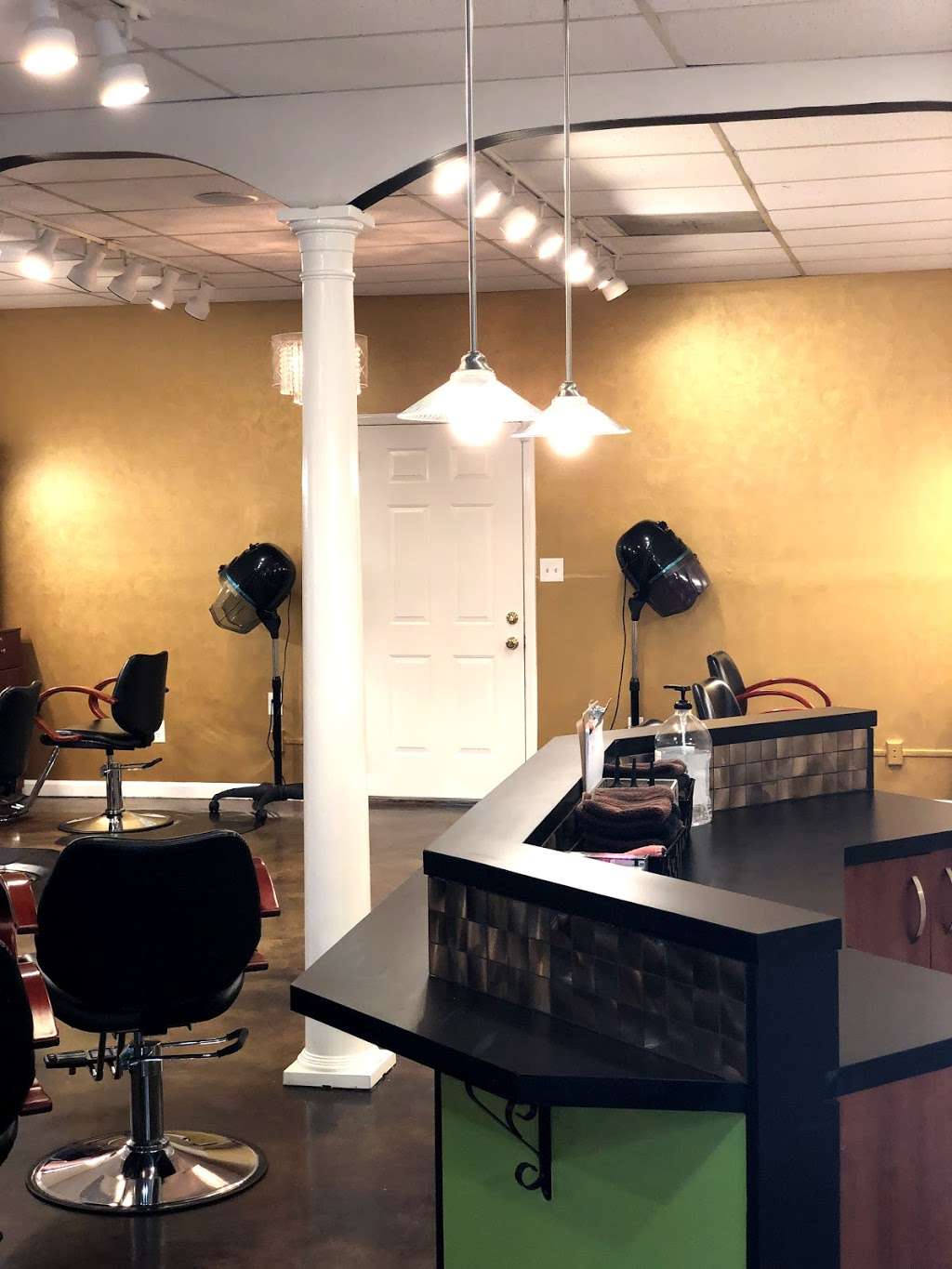 Refuge Hair Spa | 10829 Pineville Rd #5, Pineville, NC 28134, USA | Phone: (980) 201-9765