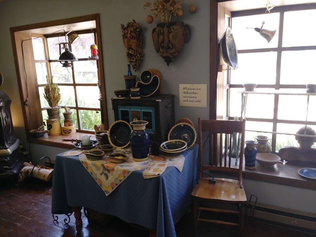 Potters Field Stoneware | 8612 S Market Pl, Oak Creek, WI 53154, USA | Phone: (414) 762-1085