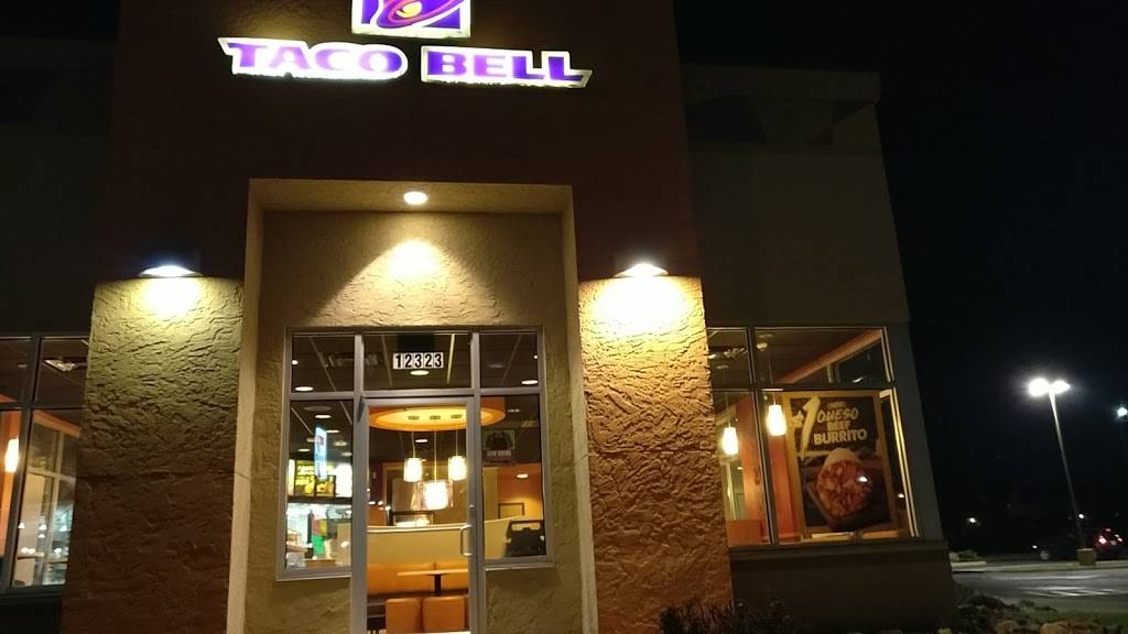 Taco Bell | 12323 N Pennsylvania Ave, Oklahoma City, OK 73120, USA | Phone: (405) 752-9111