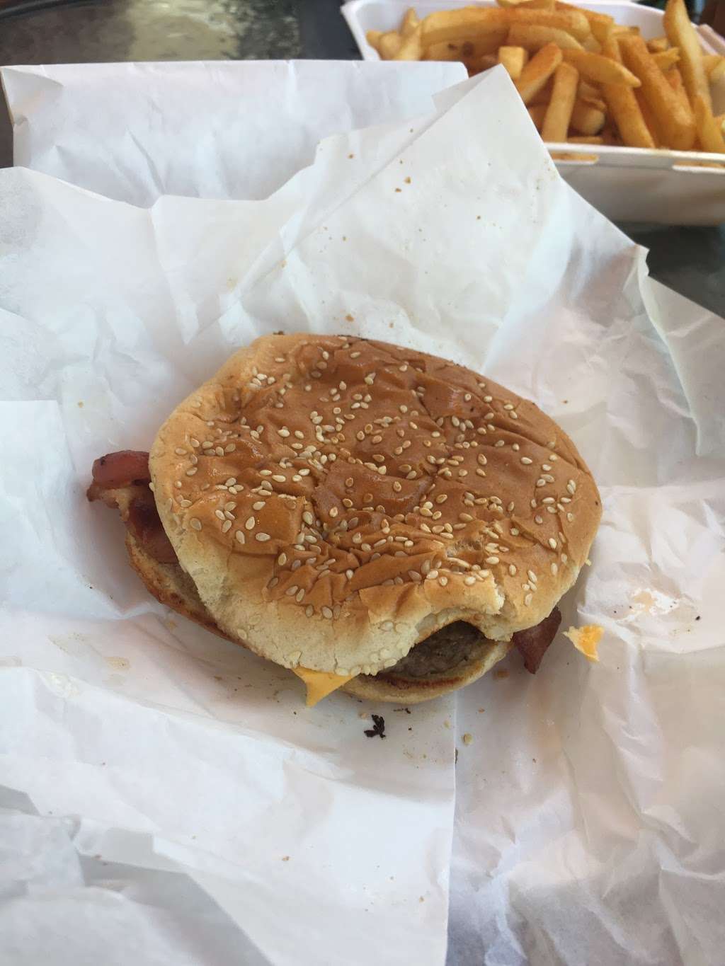 Mr Pepes Burgers | 12424 Philadelphia St # C, Whittier, CA 90601, USA | Phone: (562) 698-9088