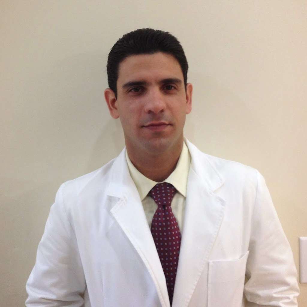 Dr Sergio A Vega DMD | 15802 NW 57th Ave, Miami Lakes, FL 33014, USA | Phone: (305) 903-7519