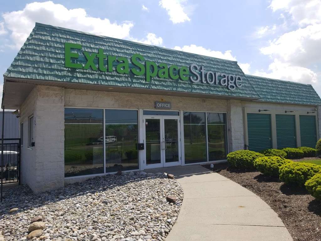 Extra Space Storage | 1420 Rahway Ave, Avenel, NJ 07001, USA | Phone: (732) 396-3333