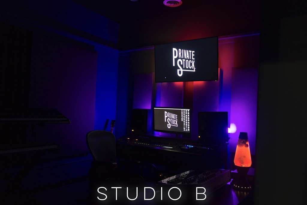 Private Stock Studios | 4255 N Knox Ave Suite 155, Chicago, IL 60641, USA | Phone: (773) 599-8600