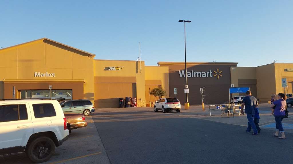 Walmart Supercenter | 1706 W Reynolds St, Pontiac, IL 61764, USA | Phone: (815) 844-3600