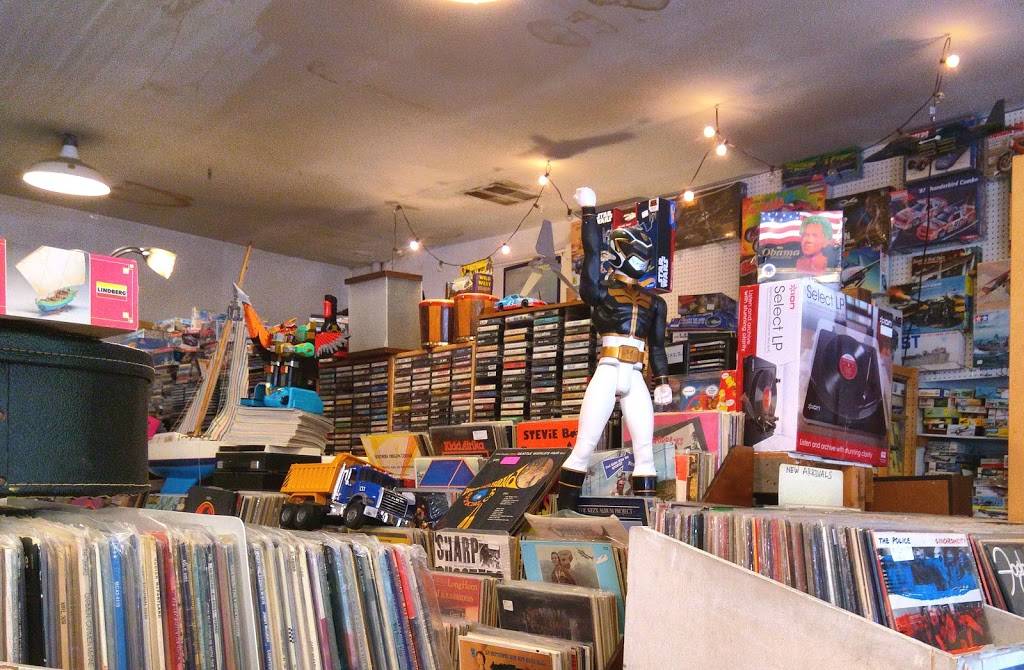 M & L Records & Models | 6504 Ravenna Ave NE #7041, Seattle, WA 98115, USA | Phone: (206) 522-8189