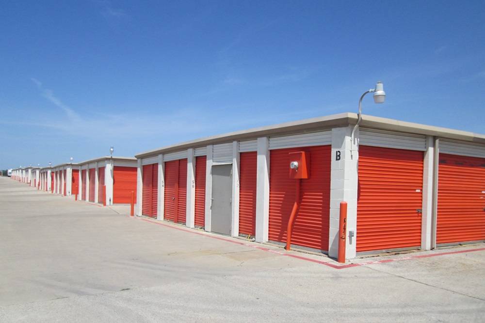 Public Storage | 6451 Hilltop Dr, North Richland Hills, TX 76180, USA | Phone: (682) 334-3122