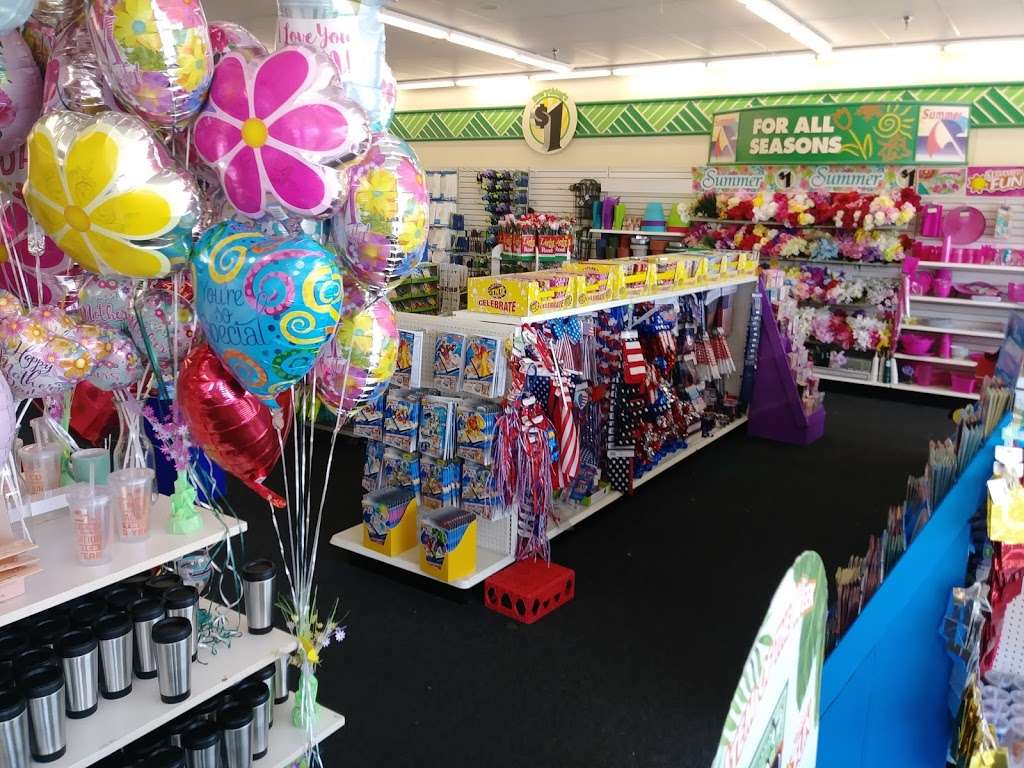 Dollar Tree | 393 Plainfield Commons Dr, Plainfield, IN 46168, USA | Phone: (317) 839-8929