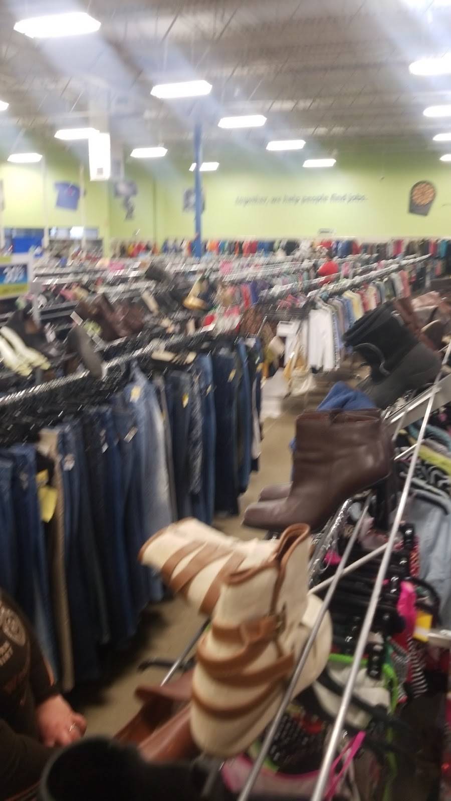 Goodwill Store | 4420 Lafayette Rd, Indianapolis, IN 46254, USA | Phone: (317) 297-0488