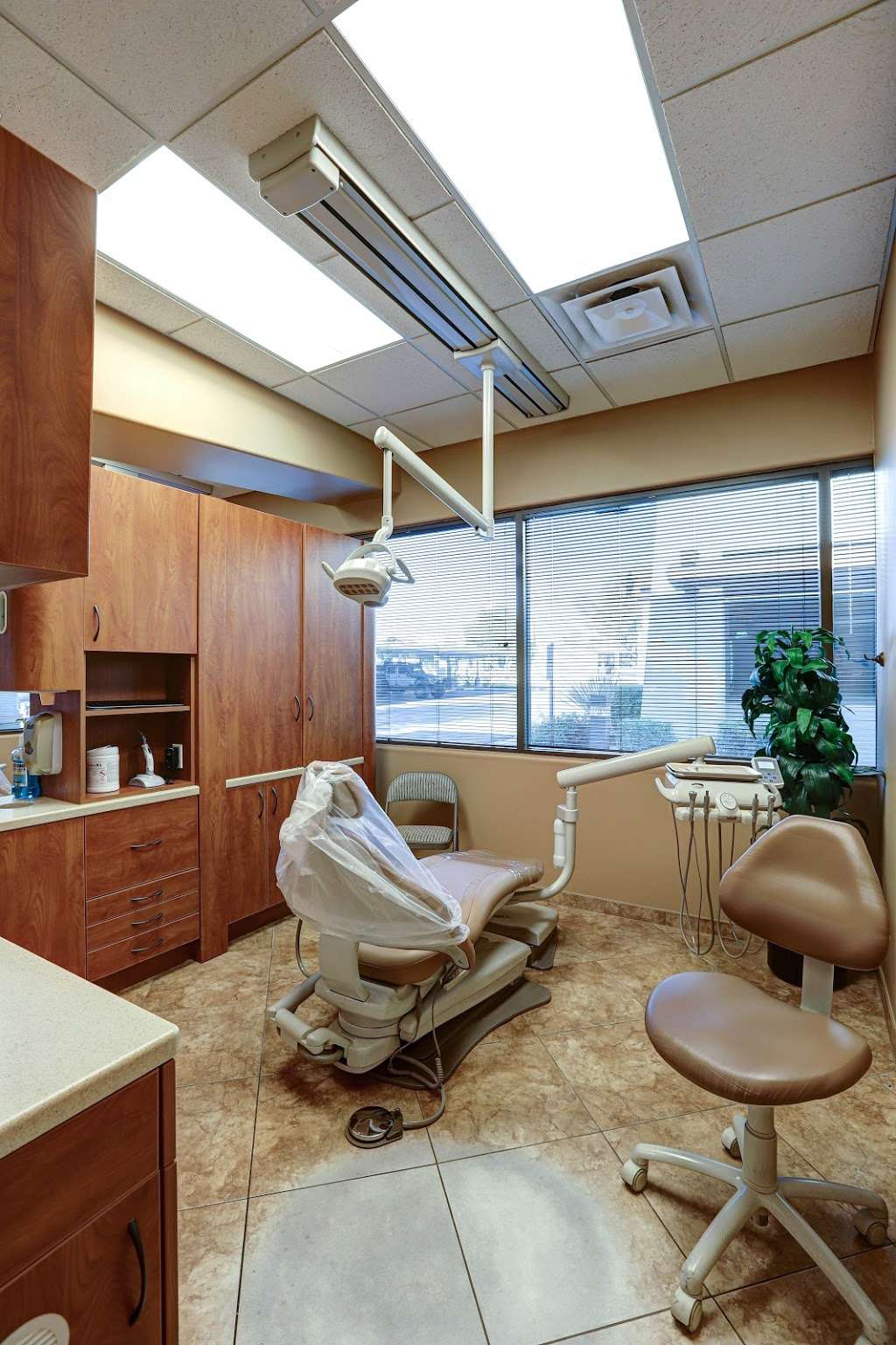 Cooper Mitchell R DDS | 7900 E Thompson Peak Pkwy, Scottsdale, AZ 85255, USA | Phone: (480) 994-4327