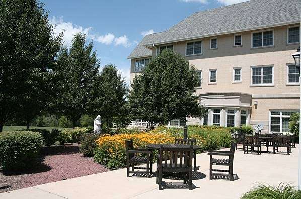 Bellarmine Jesuit Retreat House | 420 W County Line Rd, Barrington, IL 60010, USA | Phone: (847) 381-1261