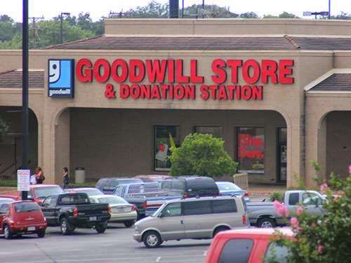 Goodwill Store and Donation Station | 4949 Northwest Loop 410, San Antonio, TX 78229, USA | Phone: (210) 924-8581