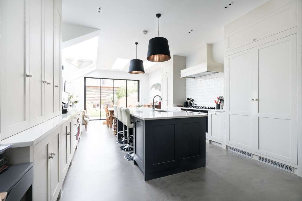 Handmade Kitchen Company by Nicholas Bridger | Little Jenkins Barn, Jenkins Ln, Great Hallingbury, Bishops Stortford CM22 7QL, UK | Phone: 01279 506616