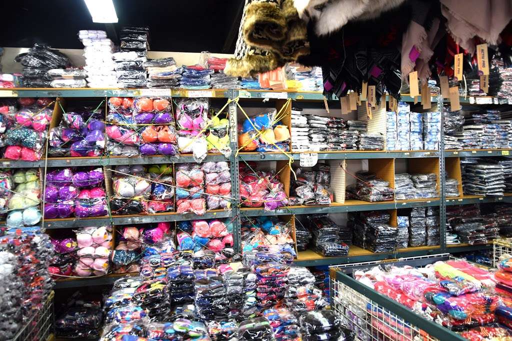 Bargain Zone Socks | 3010 E Beyer Blvd, San Ysidro, CA 92173, USA | Phone: (619) 662-0890