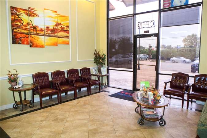 Americare Dental center | 5324 North Fwy #110, Houston, TX 77022, USA | Phone: (713) 742-5588