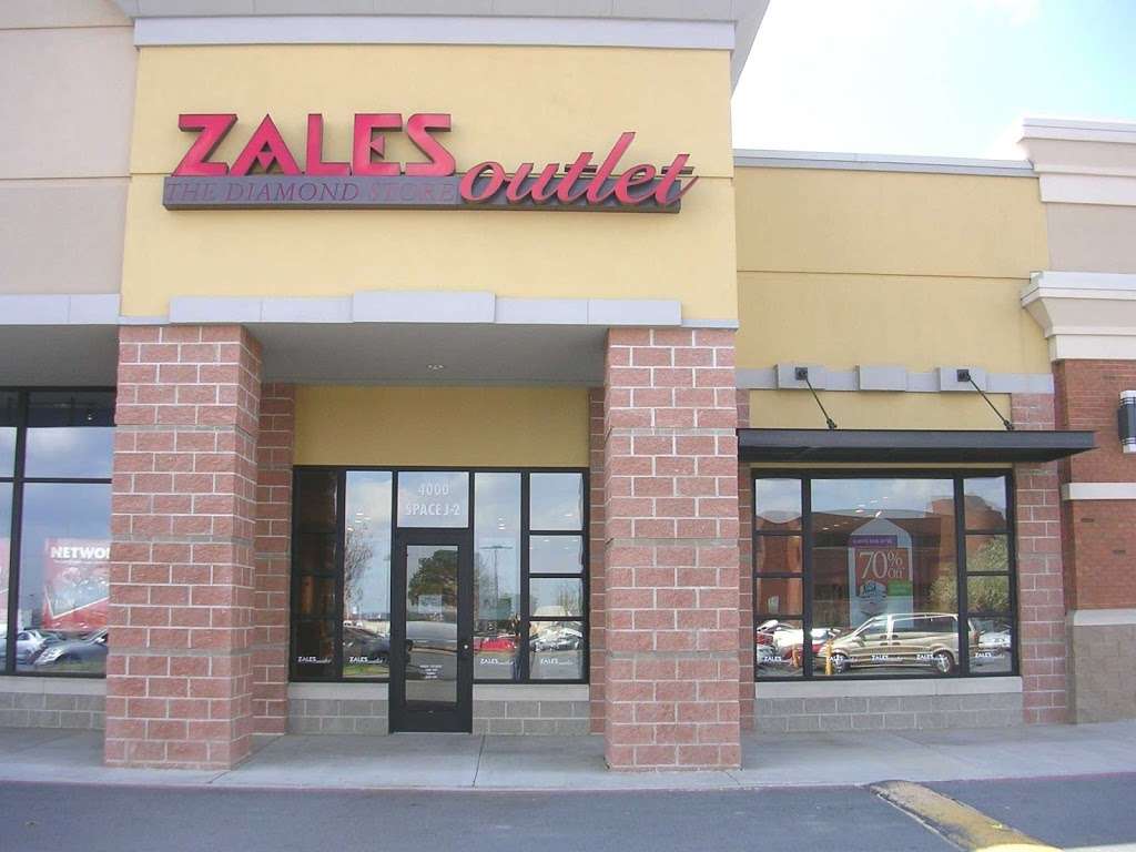 Zales Outlet | One Premium, Outlet Blvd, Wrentham, MA 02093, USA | Phone: (508) 384-0209