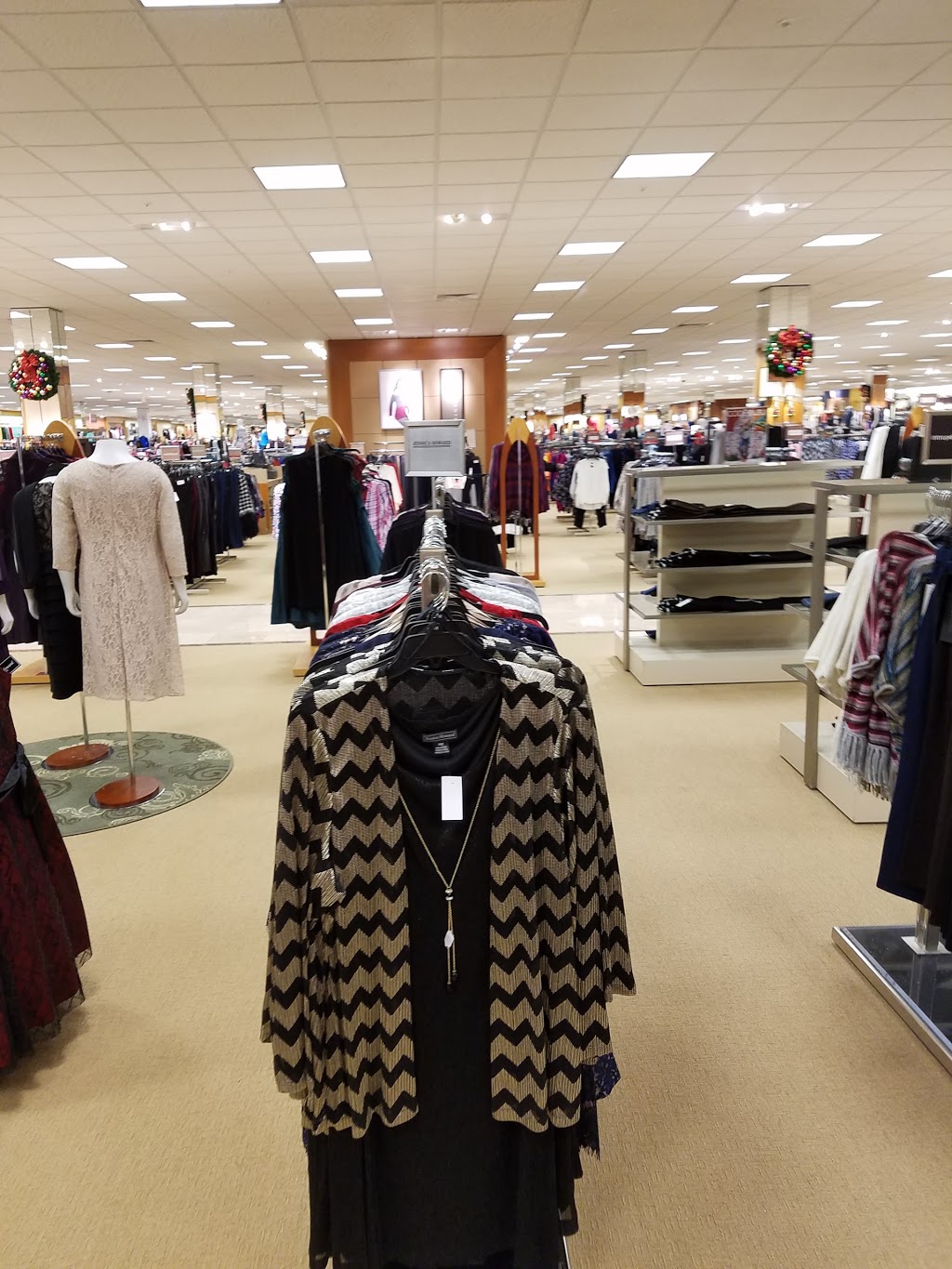 Dillards | 11200 Broadway, Bldg 50, Pearland, TX 77584, USA | Phone: (713) 340-1334