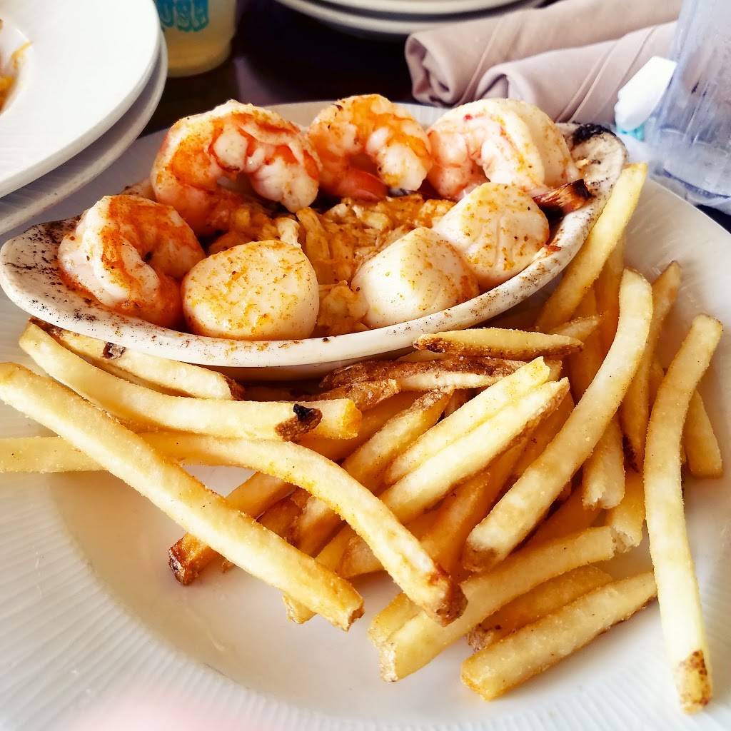 Watermans Surfside Grille | 415 Atlantic Ave, Virginia Beach, VA 23451, USA | Phone: (757) 428-3644