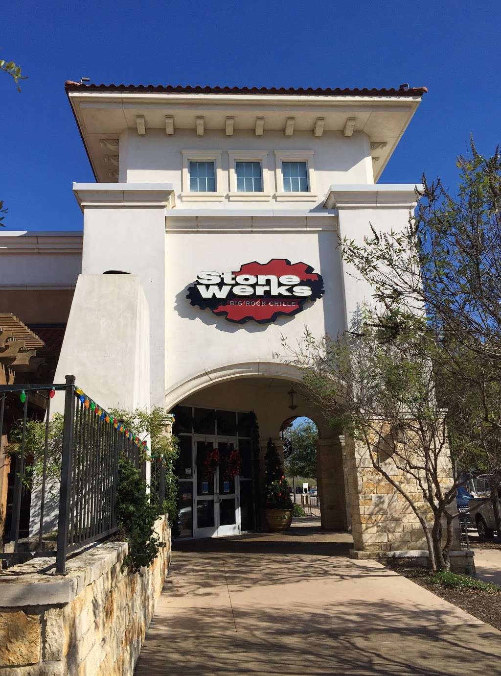 Stone Werks Big Rock Grille, The Rim | 5807 Worth Pkwy, San Antonio, TX 78257, USA | Phone: (210) 558-9898