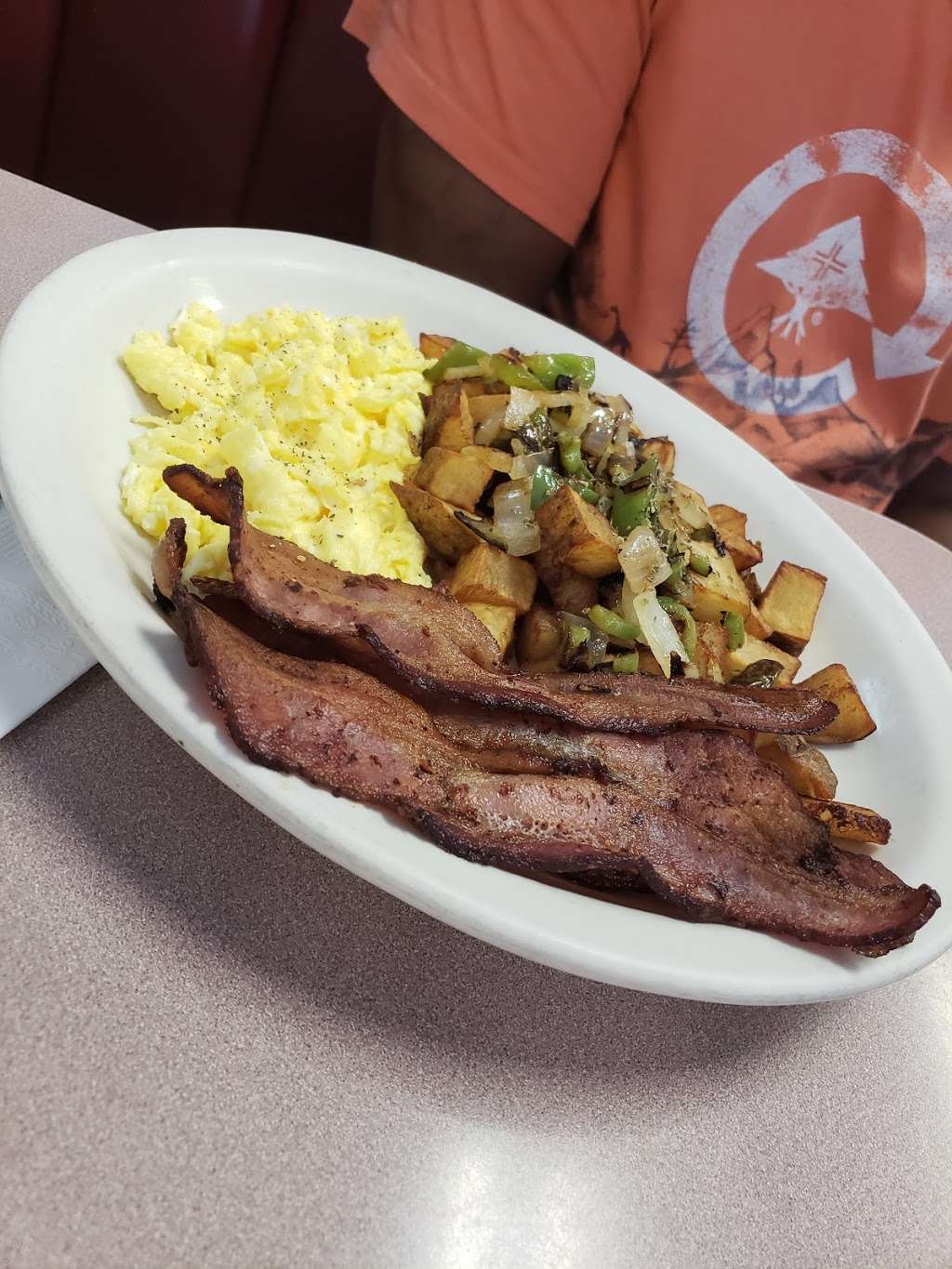 Mils Diner | 36 S Abbott Ave, Milpitas, CA 95035, USA | Phone: (408) 946-4773