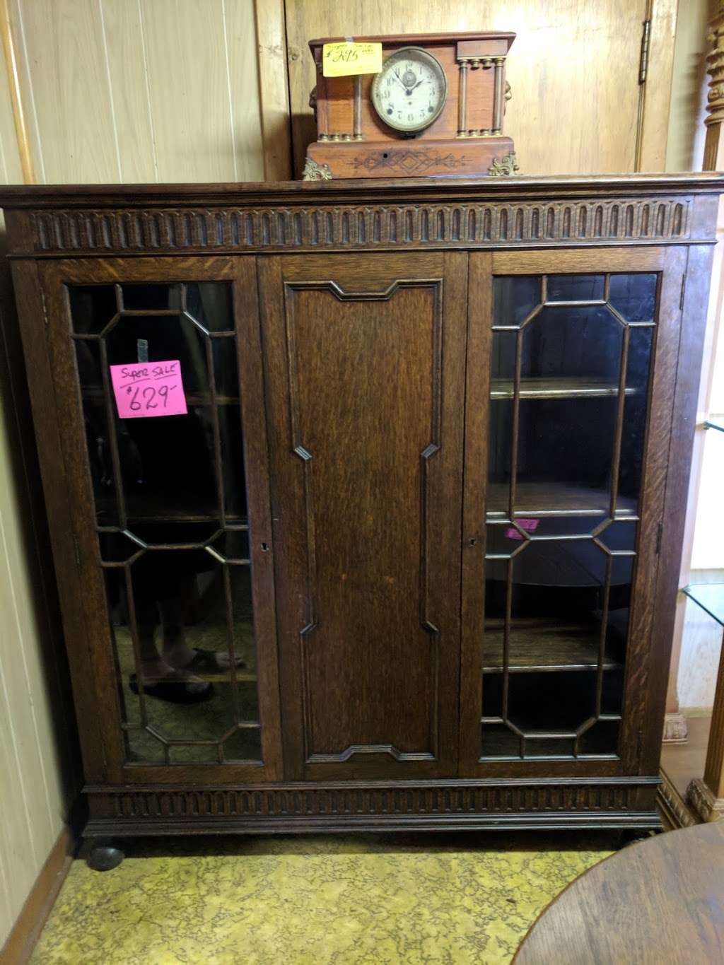 Paragon Antiques, Waller, Texas | 2122 Mills St, Waller, TX 77484, USA | Phone: (936) 931-1054