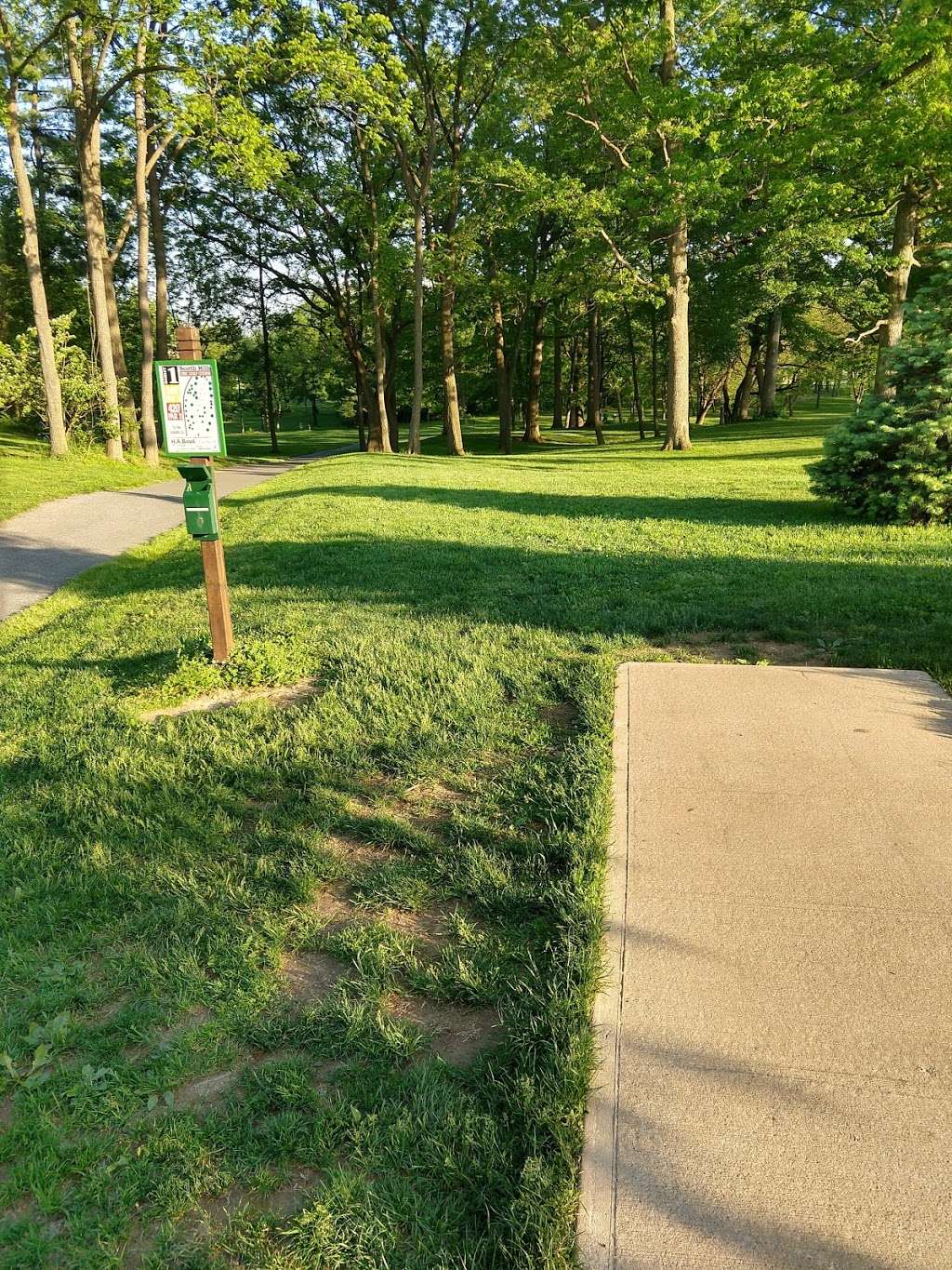 South Hills Disc Golf Course | N40.324283,W-76.402729, 40 State Dr, Lebanon, PA 17042, USA