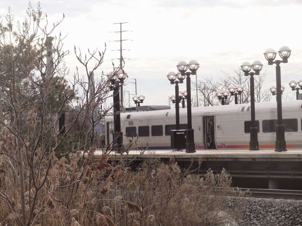 Frank R. Lautenberg Rail Station - Secaucus Junction | County Ave, Secaucus, NJ 07094, USA