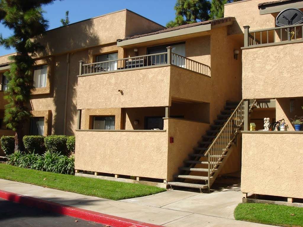 Colony Ridge Apartments | 17400 Arrow Blvd, Fontana, CA 92335, USA | Phone: (909) 350-1900