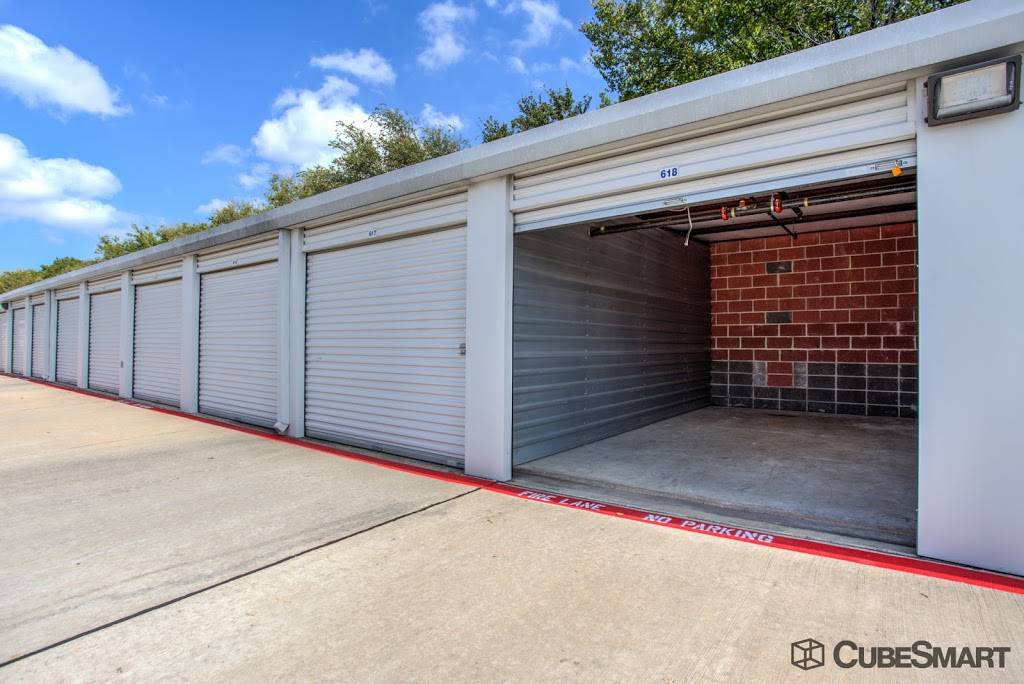 CubeSmart Self Storage | 2375 Arapaho Rd, Garland, TX 75044, USA | Phone: (972) 530-2000