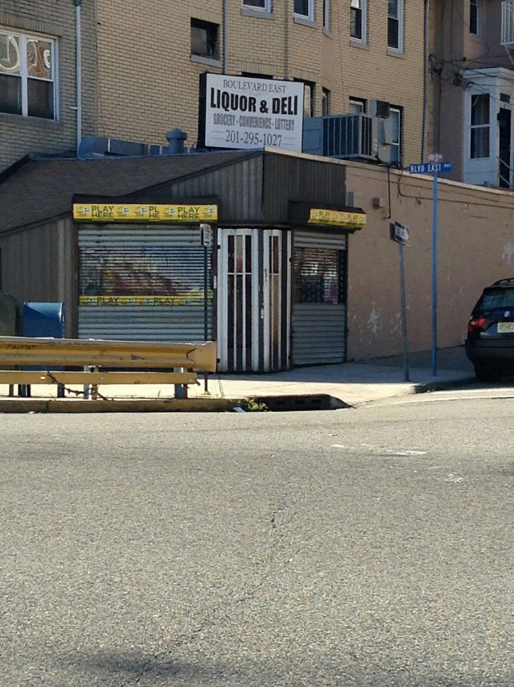 Boulevard East Liquor & Deli | 6315 Kennedy Blvd E, West New York, NJ 07093, USA | Phone: (201) 295-1027