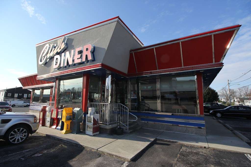 Club Diner | 20 N Black Horse Pike, Bellmawr, NJ 08031, USA | Phone: (856) 931-2880