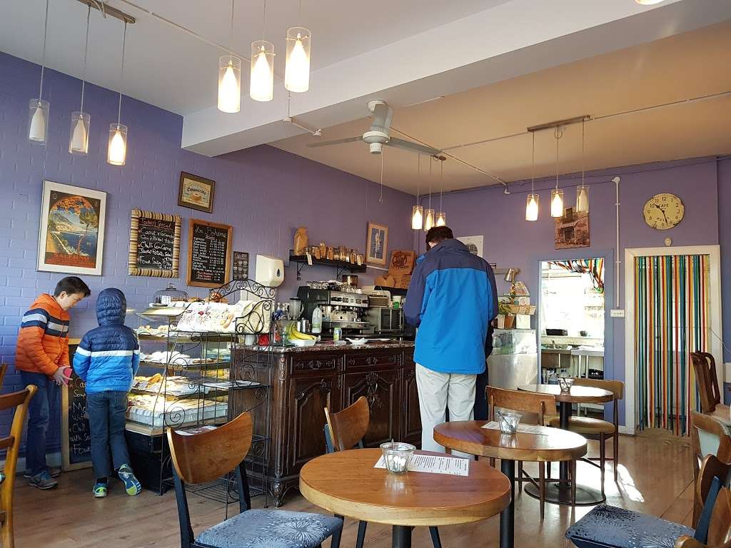 La Boheme Cafe | 203 Petts Wood Rd, Orpington BR5 1LA, UK | Phone: 01689 825206