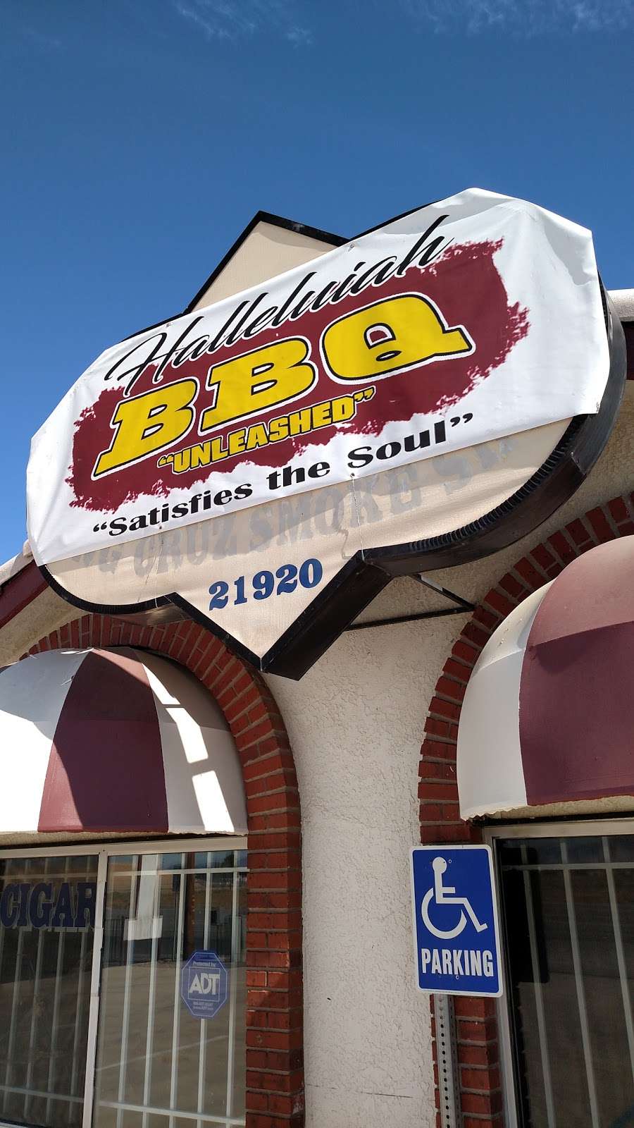 Halleluiah BBQ | 21920 Bear Valley Rd, Apple Valley, CA 92308, USA | Phone: (760) 946-9353