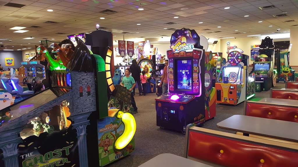 Chuck E. Cheeses | 511 N Randall Rd, Batavia, IL 60510, USA | Phone: (630) 482-2402