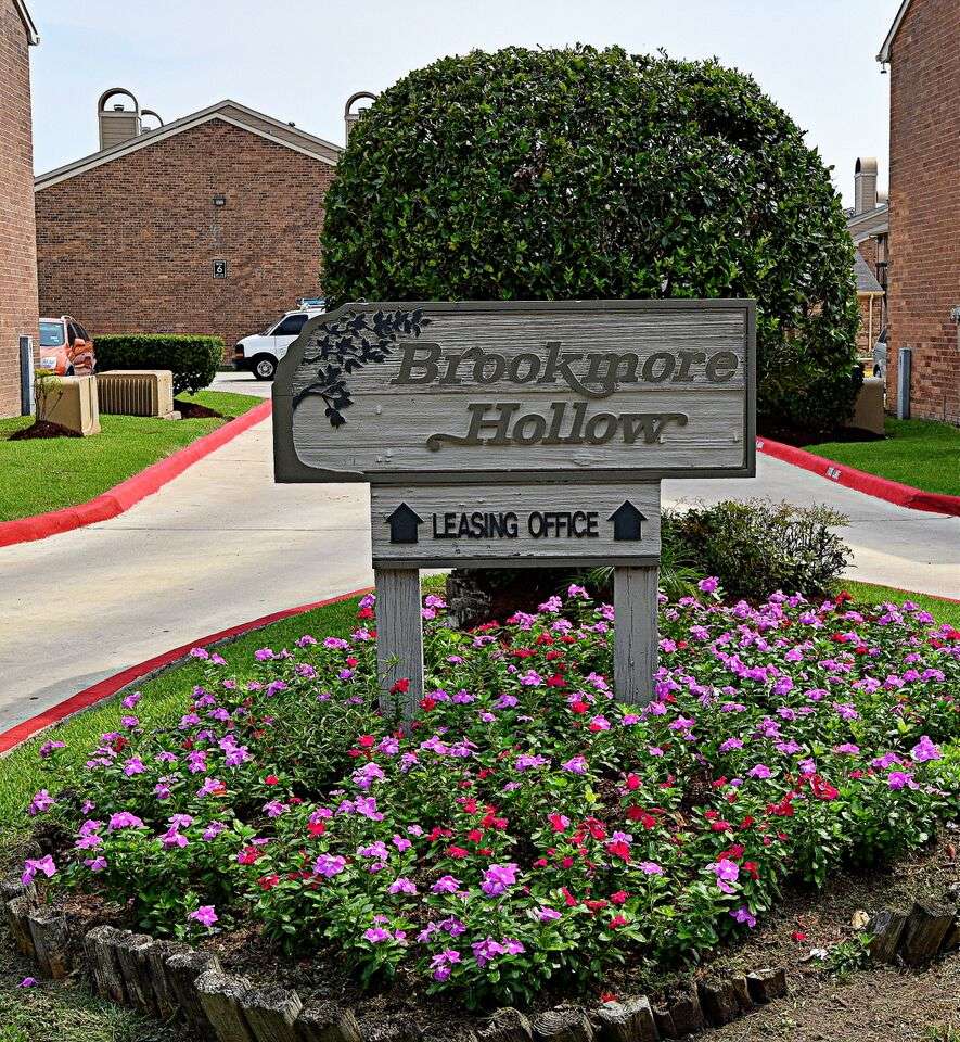 Brookmore Hollow Apartments | 810 Brooks Ave, Rosenberg, TX 77471, USA | Phone: (281) 299-0603